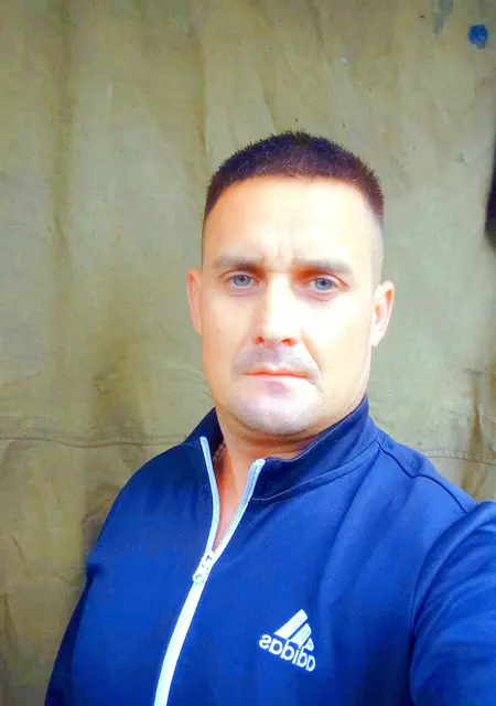 Я Алексей, 38, из Каменского, ищу знакомства без обязательств