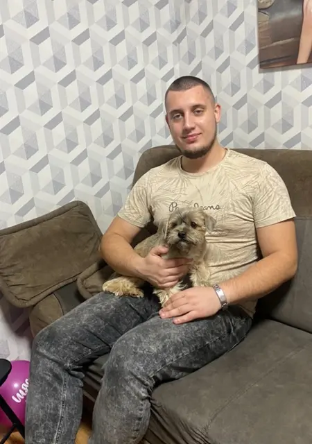 Я Валентин, 26, из Кременчуга, ищу знакомства на одну ночь