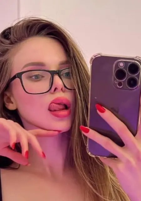 Лера из Брюсселя, мне 22, познакомлюсь для постоянных отношений