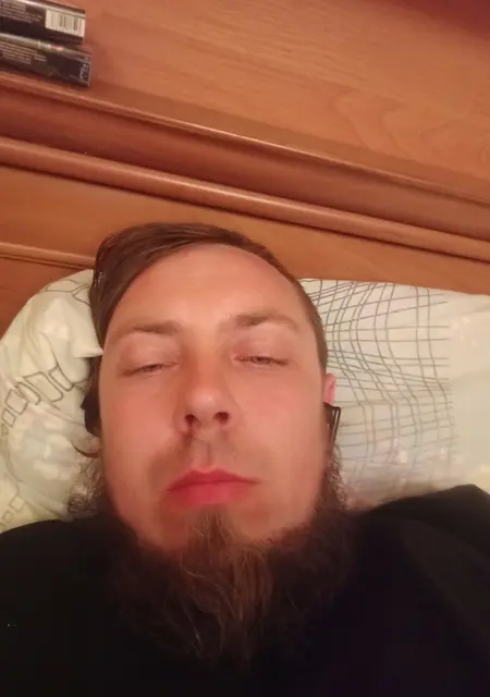 Я Андрій, 36, из Городка, ищу знакомства на одну ночь