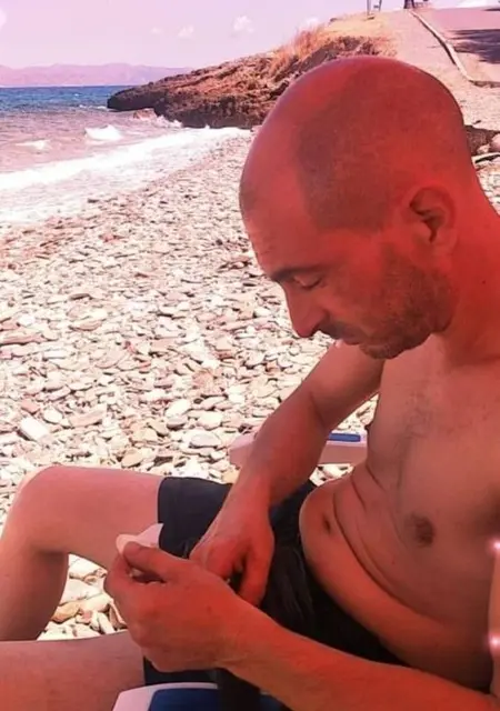 Julien из Афин, мне 44, познакомлюсь на одну ночь