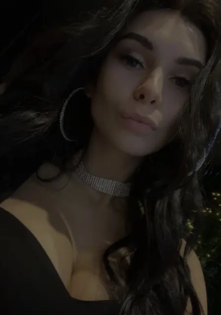 Полина з Києва, мені 27 років, познайомлюсь на одну ніч