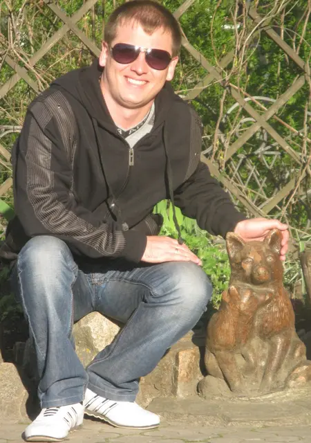 Роман из Бердянска, ищу на сайте знакомства на одну ночь