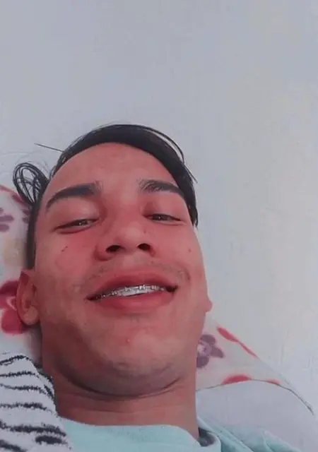 Soy Marcos Godoy, 21 años, conociéndome en Madrid