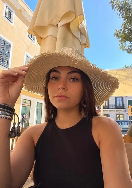 Я Emilie, 31, из Веммел, ищу знакомство для дружбы