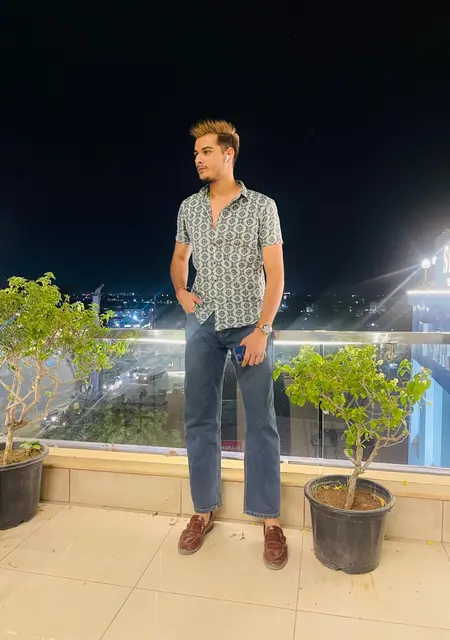 Chetan из Джайпур, мне 29, познакомлюсь на одну ночь