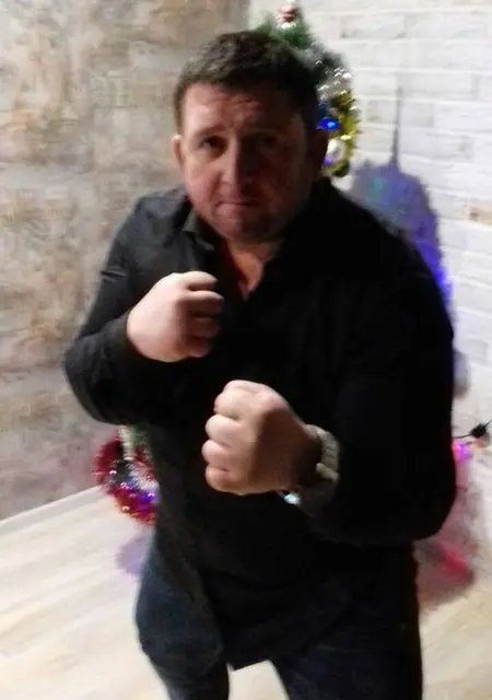 Я Олег, 25, знакомлюсь на одну ночь в Новополоцке