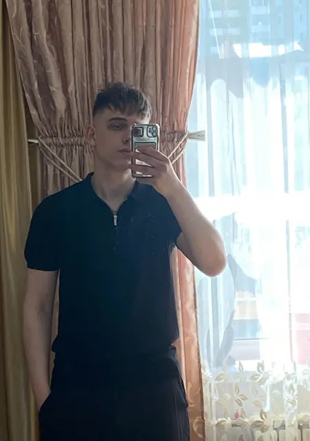 Я Роман, 18, знакомлюсь для общения в Кызылорде