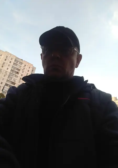 Slave из Черкасс, ищу на сайте приятное времяпровождение