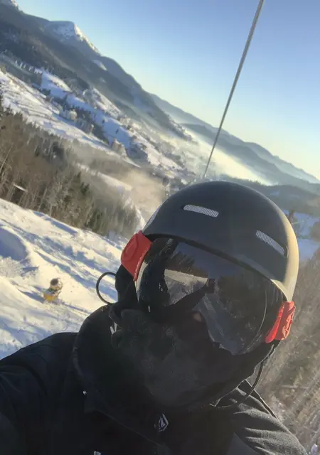 Макс из Изюма, мне 35, познакомлюсь для общения