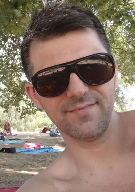 Я Nesho, 42, из Берлина, ищу знакомство