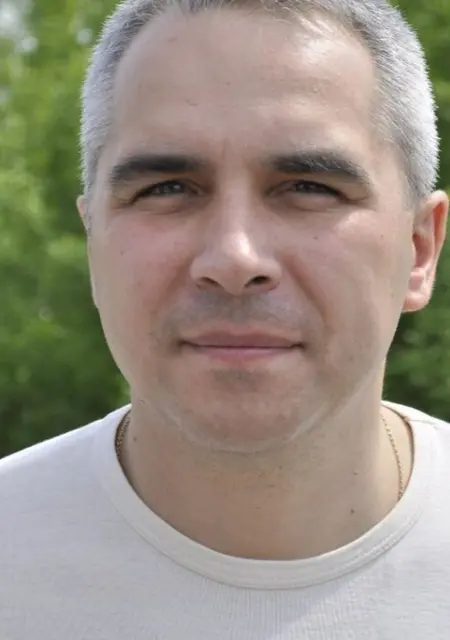 Сергей из Запорожья, мне 50, познакомлюсь для приятного времяпровождения