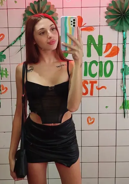 Stefania из Буэнос-айреса, мне 19, познакомлюсь для приятного времяпровождения