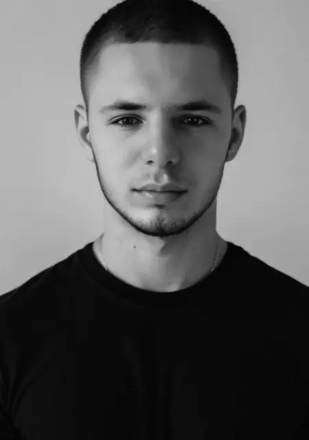 Я Danik, 21, из Луцка, ищу знакомства без обязательств