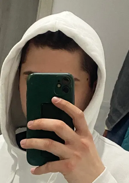 Daniil из Лешно, ищу на сайте приятное времяпровождение