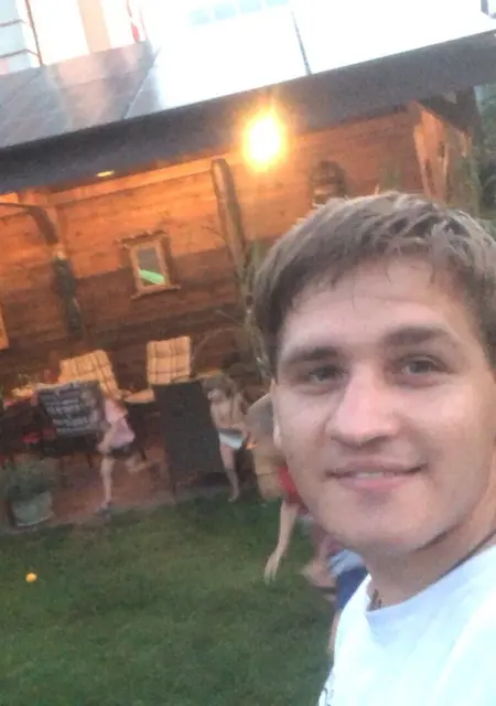 Andrzej из Гданьска, мне 30, познакомлюсь для дружбы