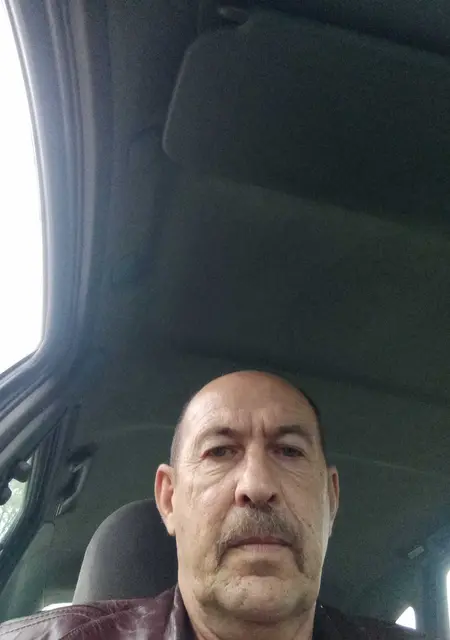 Я Иван, 62, знакомлюсь без обязательств в Лиде