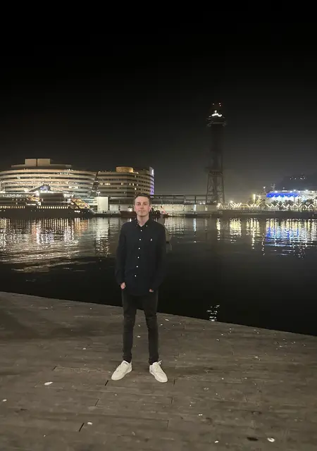 I'm Bradley, 25, looking to meet for friendship in Bristol