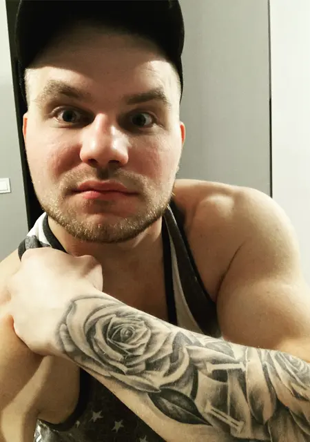 Сергей з Кривого Рогу, шукаю на сайті знайомства на одну ніч