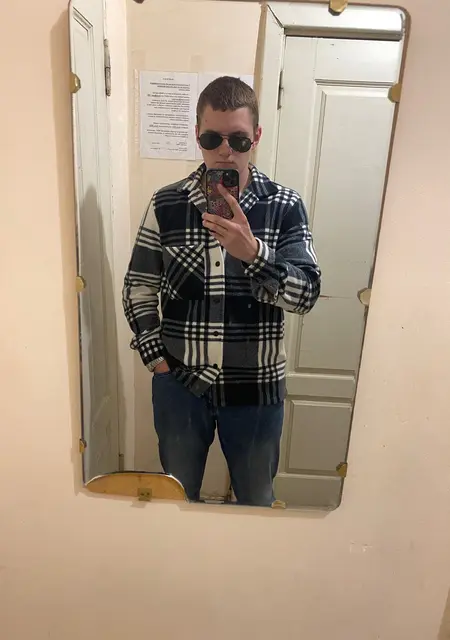 Я Ваня, 23 років з Броди, шукаю знайомство для вірт