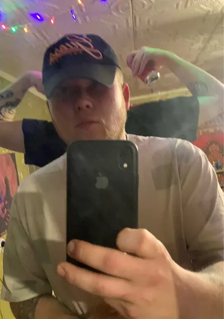 Я Viktor, 24, из Чугуева, ищу знакомство для приятного времяпровождения