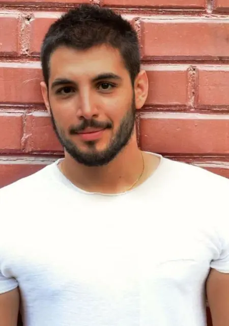 Lokas из Афин, мне 29, познакомлюсь