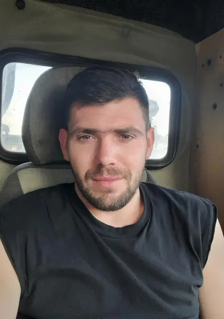 Я Евгений, 28, знакомлюсь без обязательств в Каскелене