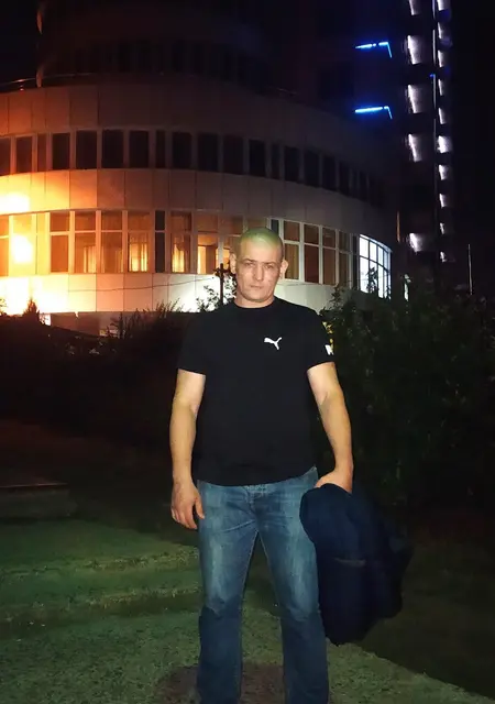 Евгений из Краматорска, ищу на сайте знакомства на одну ночь
