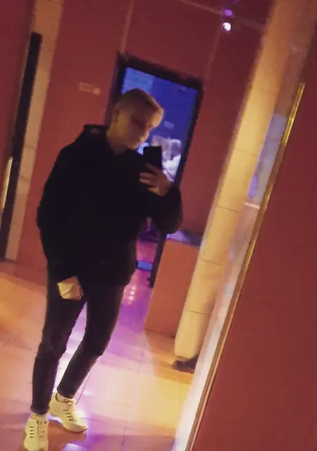 Анна из Гомеля, мне 23, познакомлюсь для приятного времяпровождения