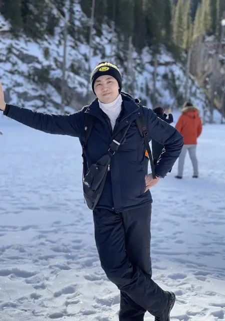 Владислав из Караганды, мне 33, познакомлюсь для приятного времяпровождения