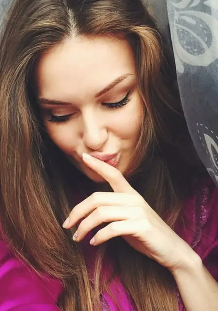 Ева из Риги, ищу на сайте общение