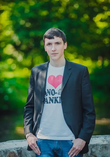 James из Ивано-Франковска, мне 32, познакомлюсь для вирта