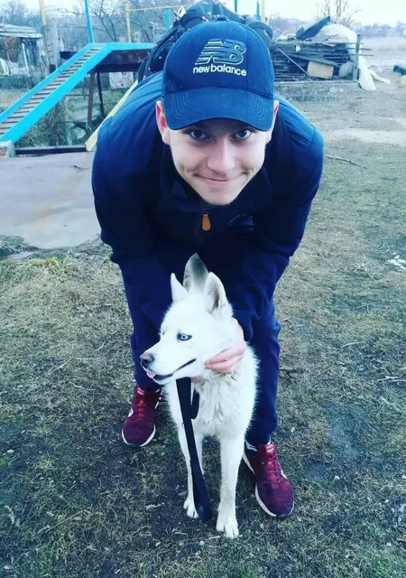 Я Виталик, 26, из Кременчуга, ищу знакомство для постоянных отношений