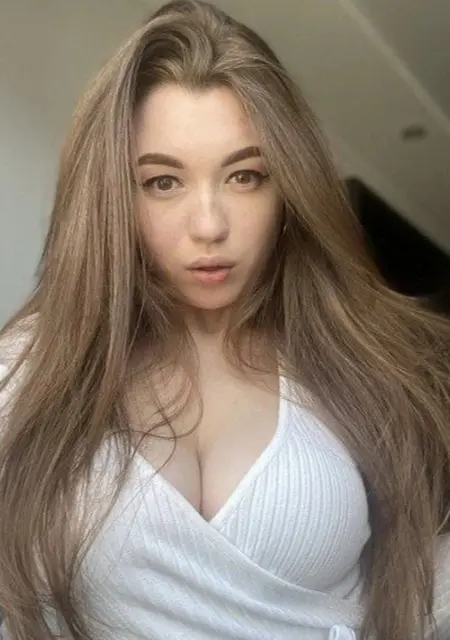 Я Алина, 26, знакомлюсь для вирта в Куритибе