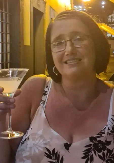 Sum from London, 43 years old, ready to meet