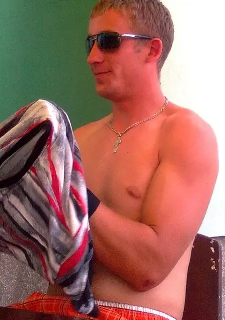 Валентин из Кобрина, мне 38, познакомлюсь без обязательств