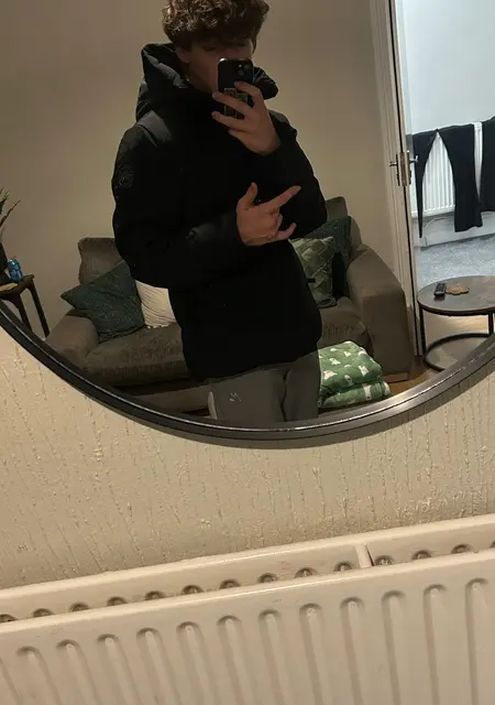 Я Ryan, 18, знакомлюсь на одну ночь в Уоррингтон