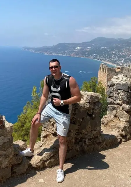 Михаил из Хельсинки, мне 31, познакомлюсь для дружбы