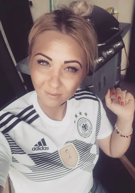 Claudia из Тулон, ищу на сайте постоянные отношения