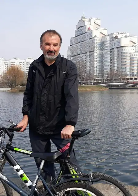 Mikhail из Минска, мне 66, познакомлюсь без обязательств