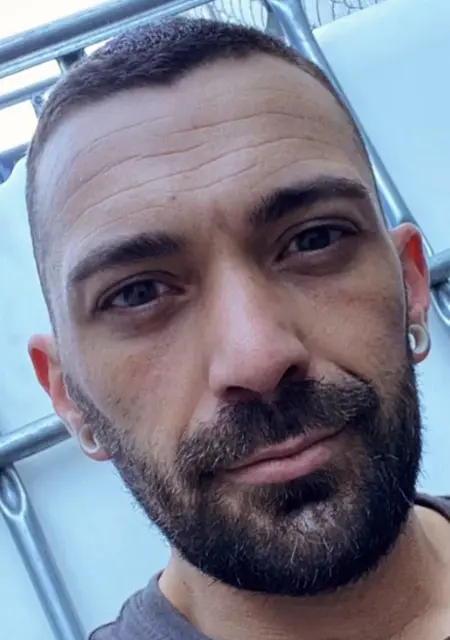 Soy Jacobo, 38 años de Lugo, busco conocer gente para chatear