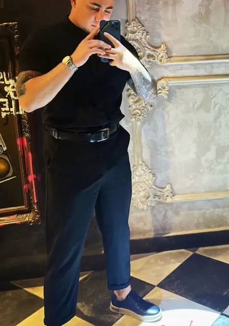 Я Аслан, 20, знакомлюсь без обязательств в Франкфурте-на-майне