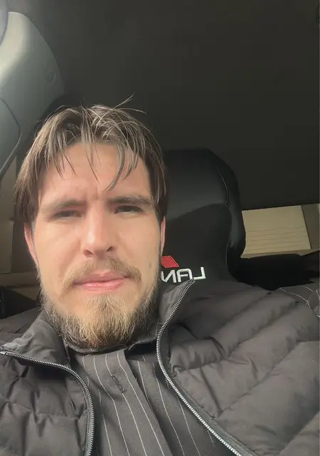 Я Тим, 27, из Вашингтона, ищу знакомство для совместных путешествий