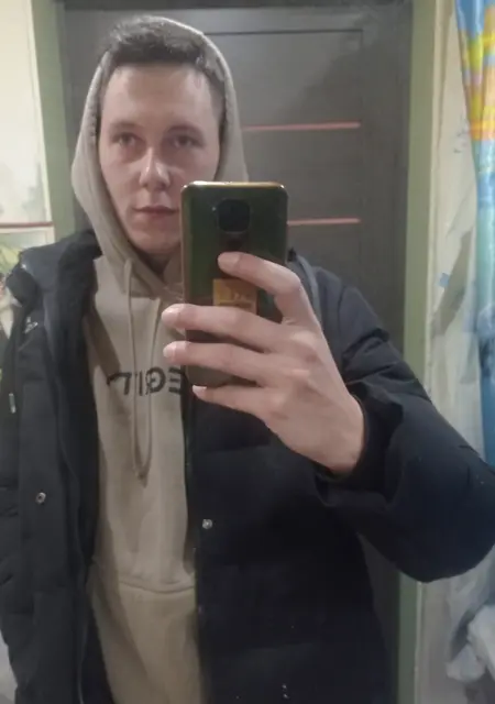 Сергей из Новополоцка, мне 32, познакомлюсь на одну ночь