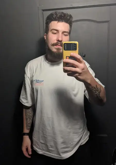 Андрей из Парижа, мне 30, познакомлюсь для вирта