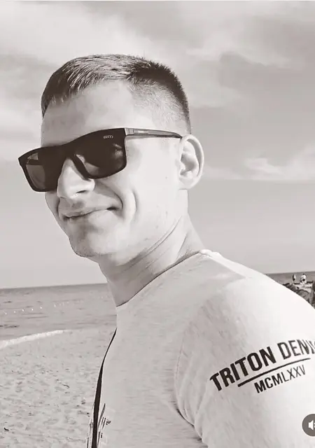 Я Maksim, 30, знакомлюсь без обязательств в Кривом Роге