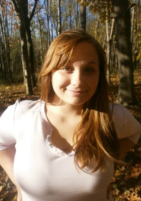 Я Елена, 28 років з Львів, шукаю знайомство для постійні стосунки