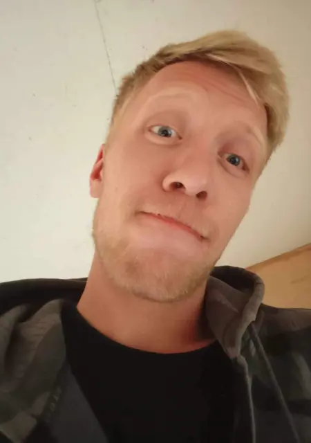 Lukas из Оломоуца, ищу на сайте знакомства на одну ночь