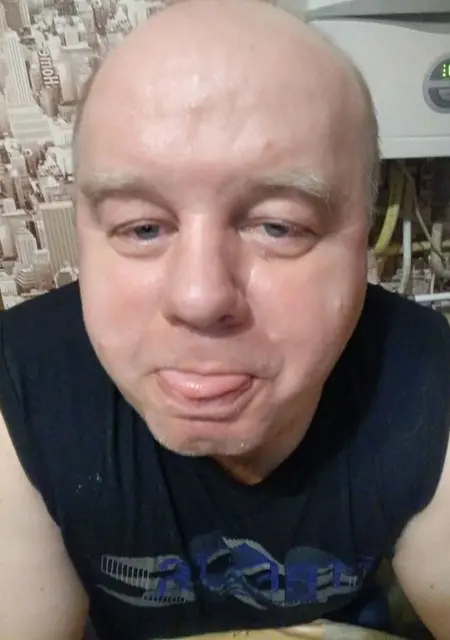 Рома из Речицы, мне 56, познакомлюсь без обязательств