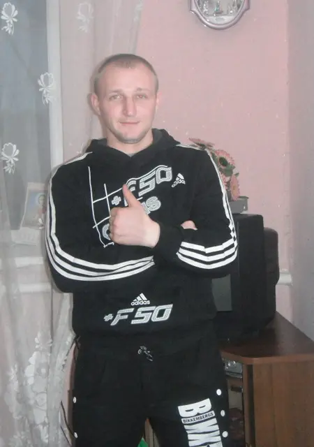 Я Hikola, 35 років з Херсона, шукаю знайомства без зобов'язань